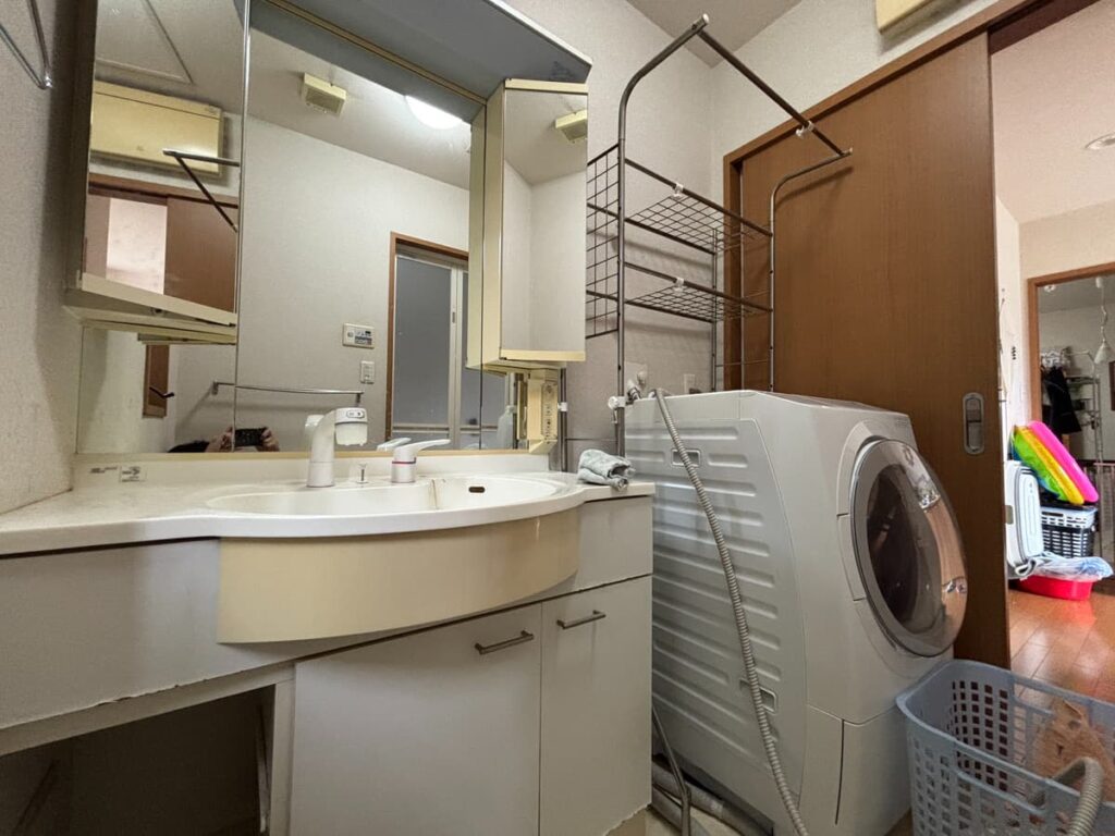 洗面所リフォーム前